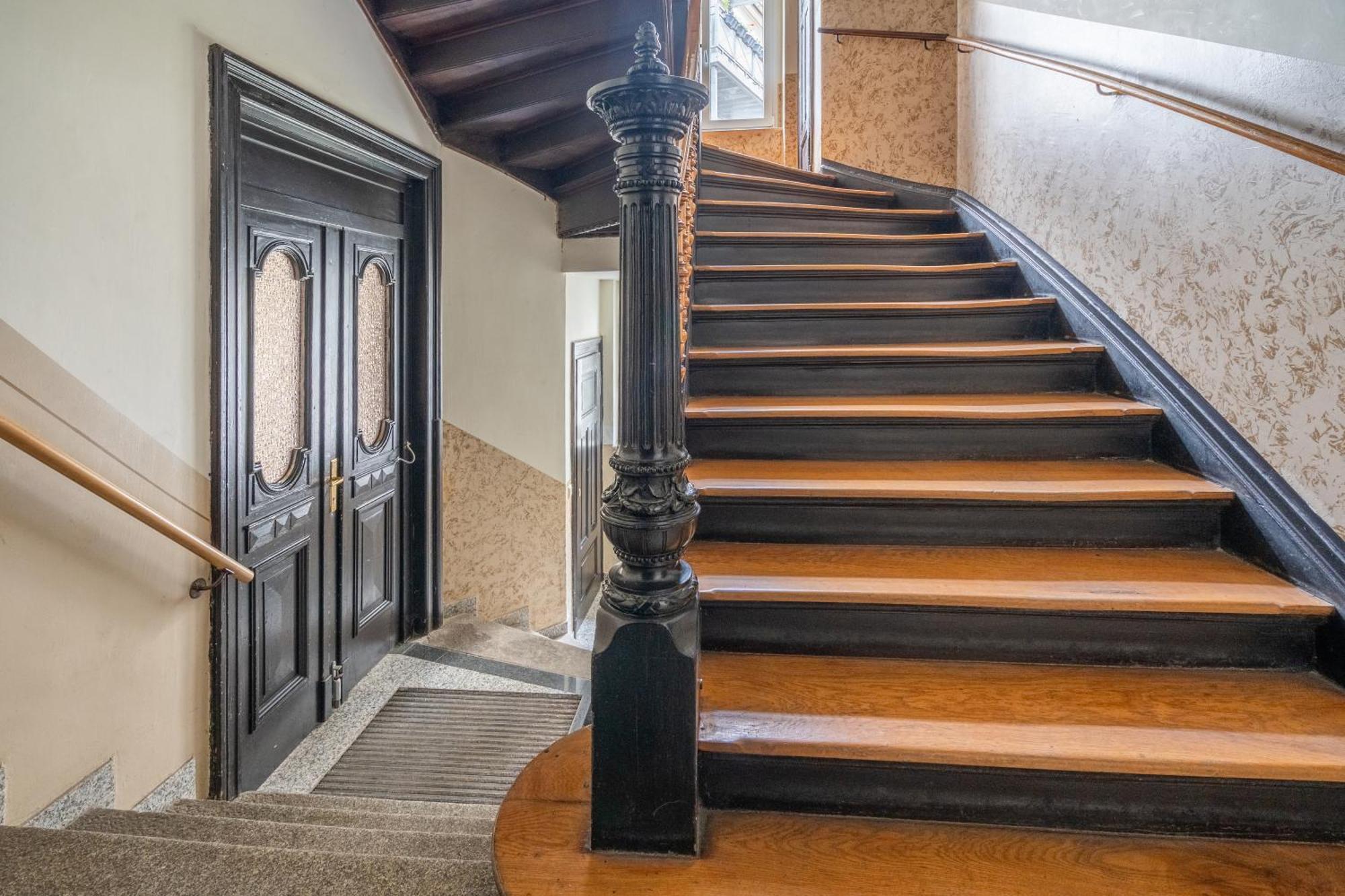 Gemuetliche Dachgeschosswohnung -Waldstrassenviertel Lipsia Esterno foto