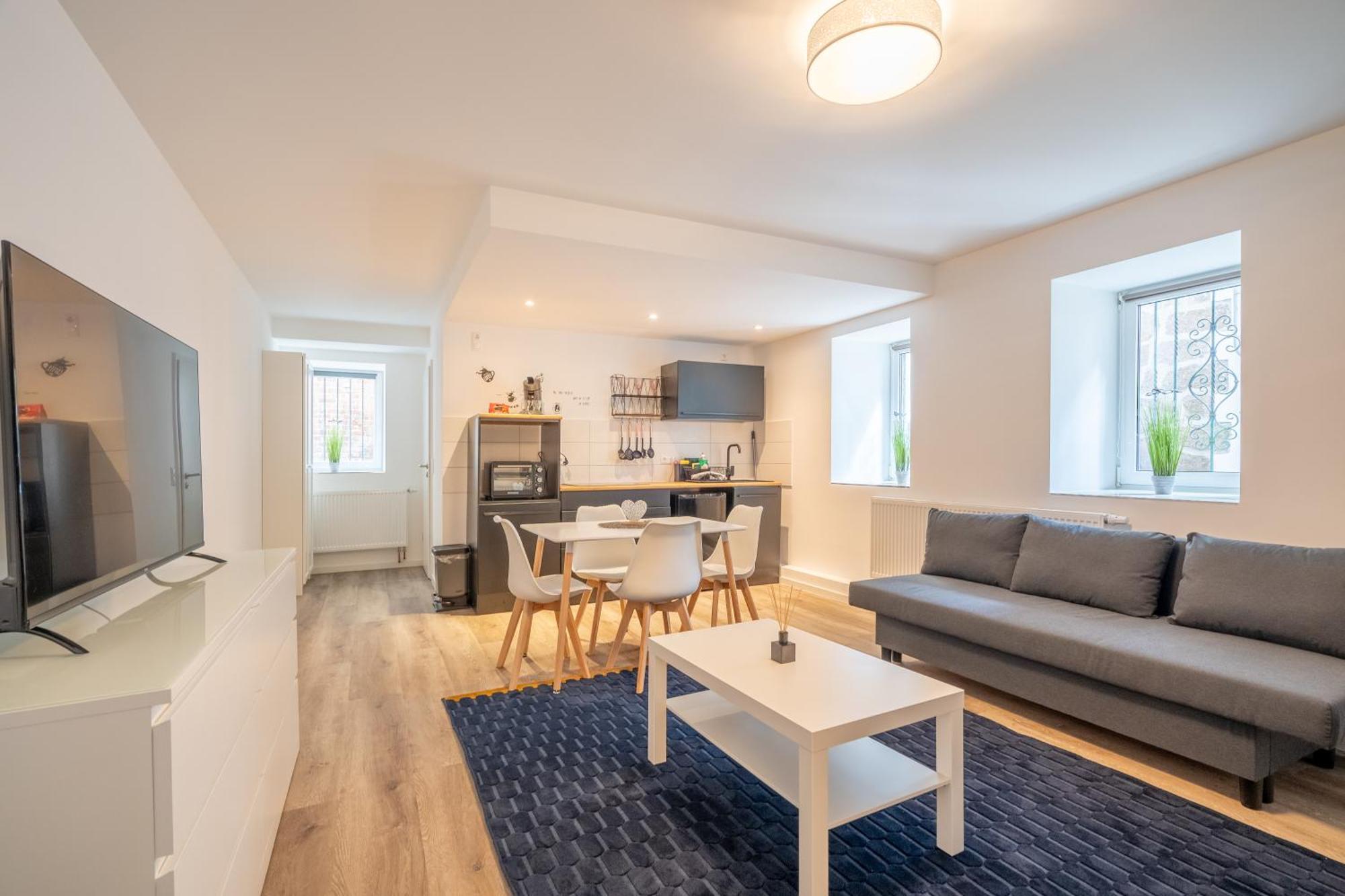 Gemuetliche Dachgeschosswohnung -Waldstrassenviertel Lipsia Esterno foto