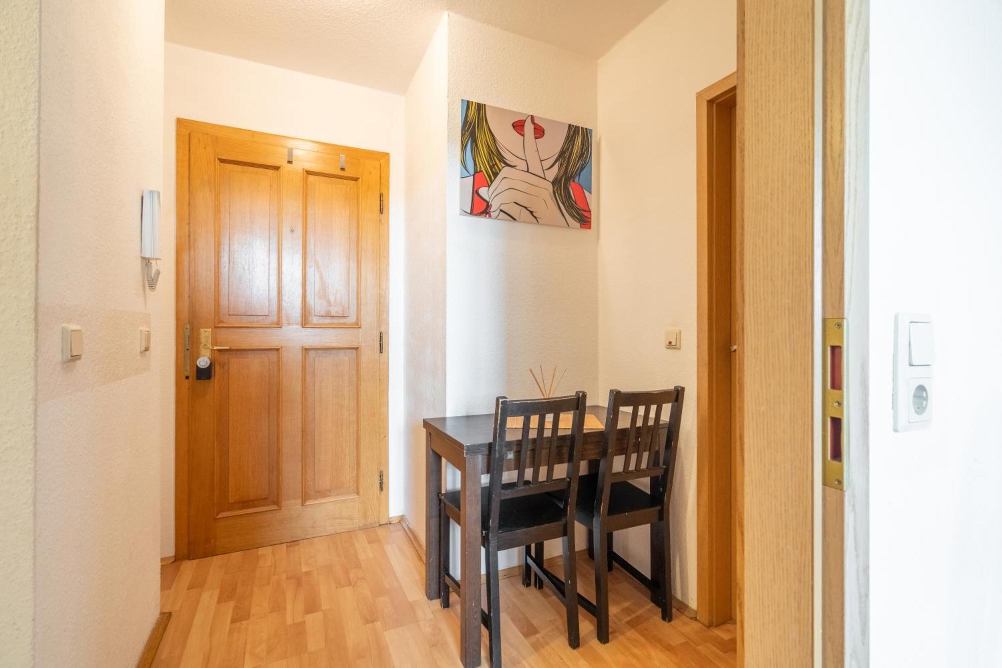Gemuetliche Dachgeschosswohnung -Waldstrassenviertel Lipsia Esterno foto
